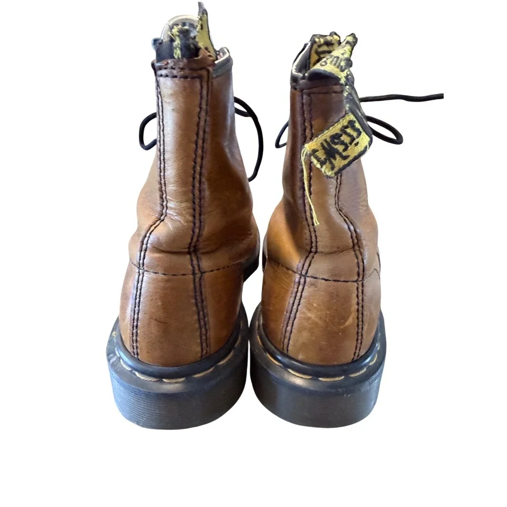 Dr. Martens 1460 Brown Leather 8 Eye Lace Up Combat Boots Mens 6‎ Womens 7